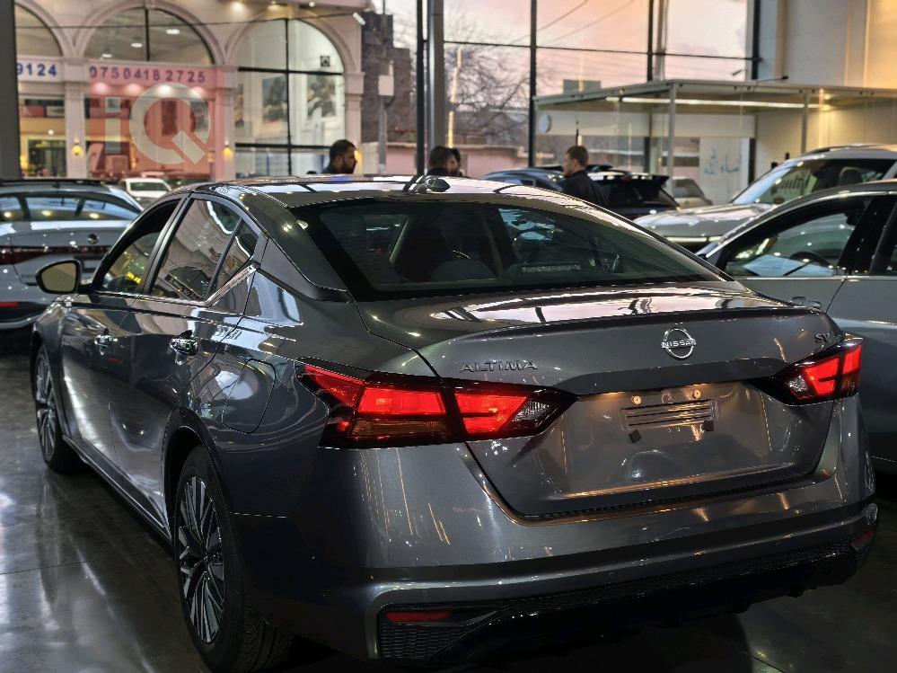 نیسان ئەلتیما